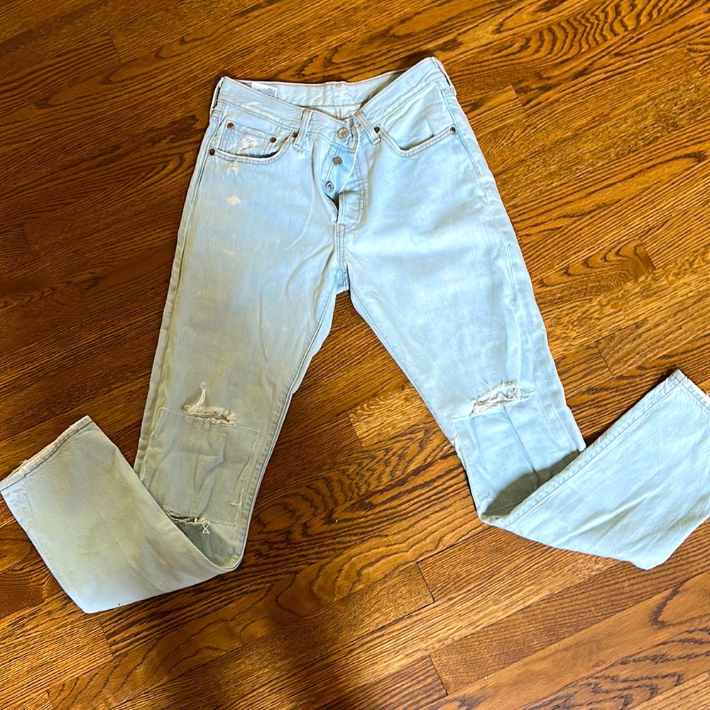 Levi’s 501 soft distressed jeans button down. 26x32